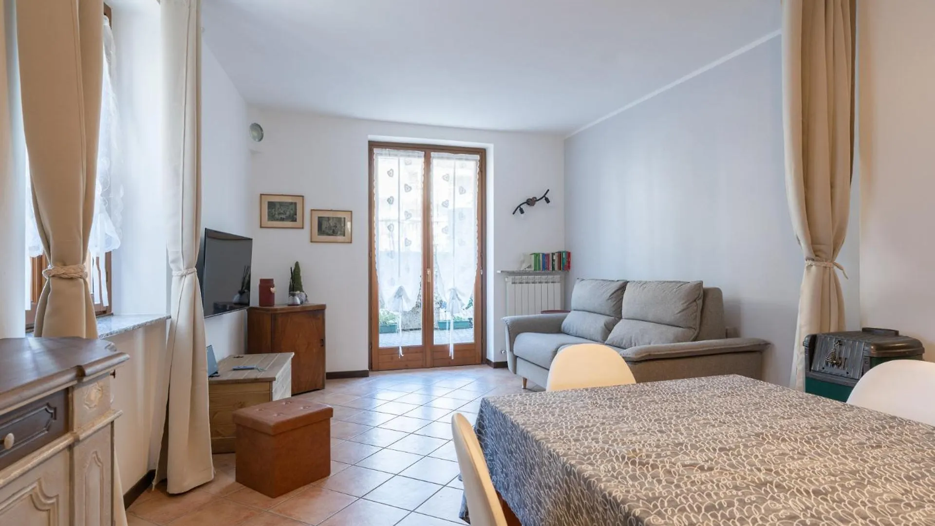 La Corte Della Fontana Cremeno